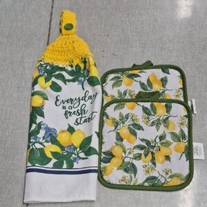 Lemon Print Crochet Top Towel and Pot Holder Set
